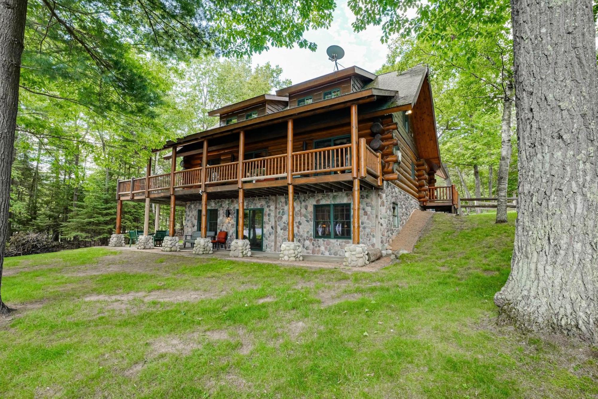 Island View Lodge Eagle River Bagian luar foto